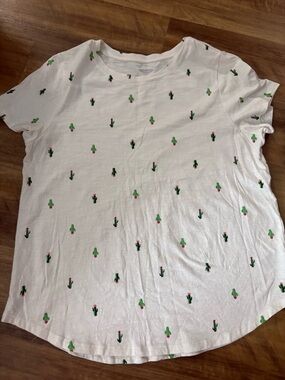 Old Navy White Tee with Subtle Multi-Color Detail